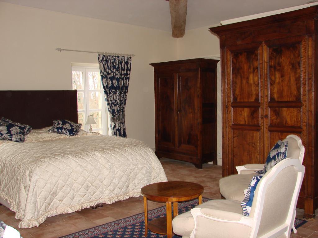 B&B Tour De Saint Anne Azille Zimmer foto